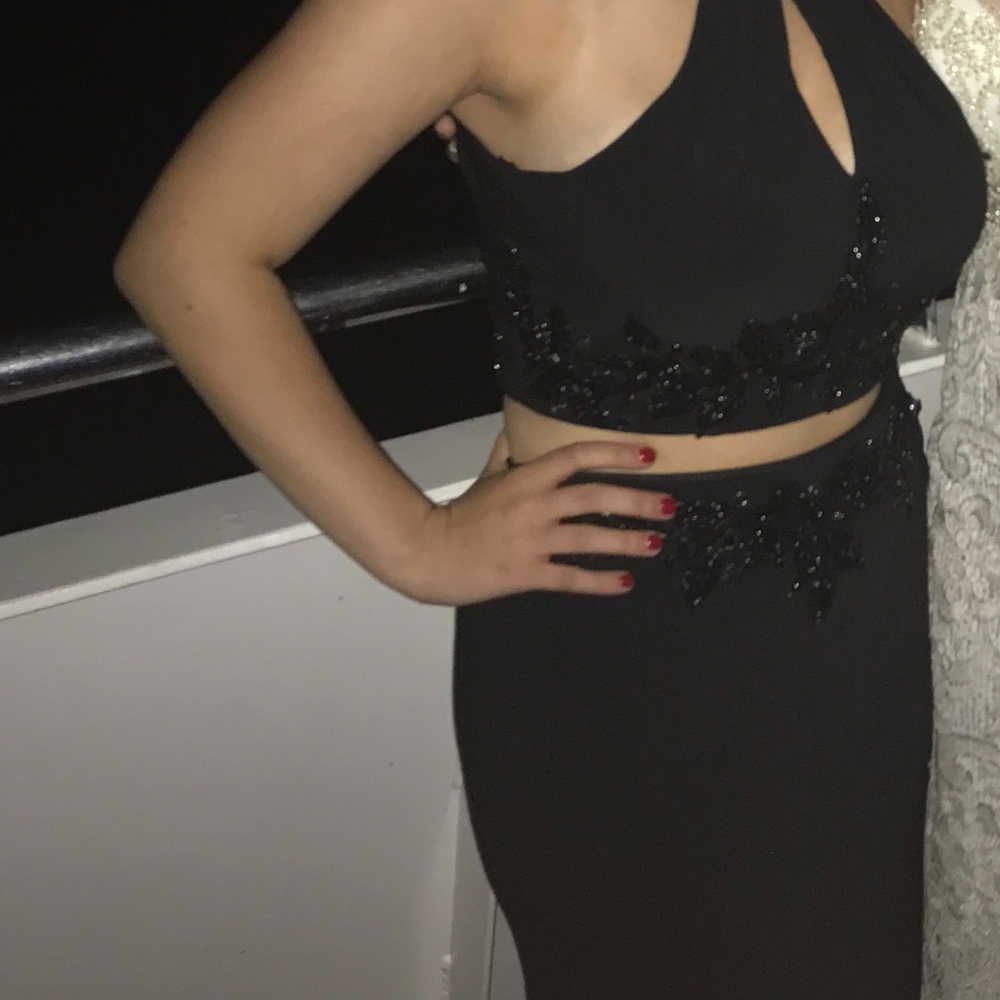 Formal Prom - Picture 2 of 5